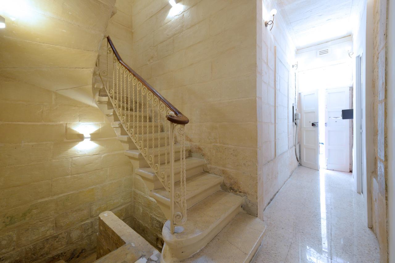 Vallettastay Lovely House Private Rooms Extérieur photo